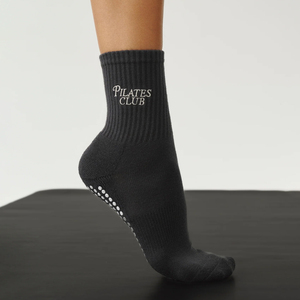 Calcetines Antideslizantes de Alta Calidad para Pilates y Yoga, con Logotipo Bordado, Hechos en Vietnam - Product Image 3
