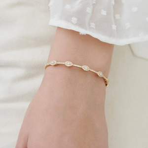 Yellow Gold Round Cluster Lab Grown Diamond Station <b>Bangle</b> <b>Bracelet</b> - Product Image 4