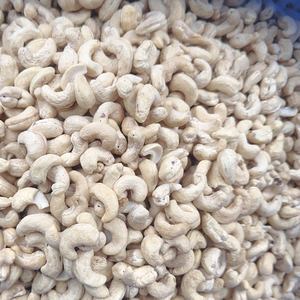 Cheap Bulk Ready To Ship Vietnamese Roasted Cashew <b>Nuts</b> Ww180 Ww320 Ww240 Cashew <b>Nut</b> <b>Kernels</b> Santigo Cashew Vietnam LOW MOQ - Product Image 1