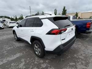 Toyota RAV4 XLE d'occasion 2025 - Product Image 2