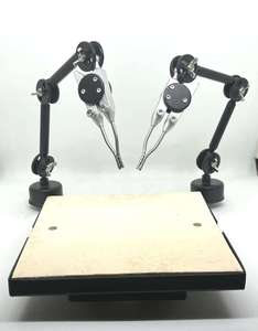 Planche à souder écologique avec double support de troisième main et plaque céramique rotative 6 x 6 pour amateurs, disponible à la vente - Product Image 1