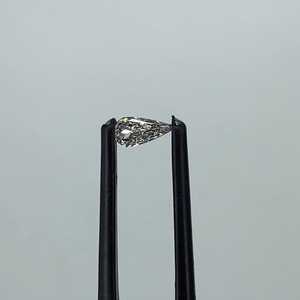 Anillo de Compromiso con Diamante Blanco Corte Pera de 0.21 CT, 6.2 X 3.0 MM, Cultivado en Laboratorio |   Certificado por IGI - Product Image 1