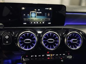 Prêt à être expédié - Classe A 2021 A 220 4MATIC AWD d'occasion - Product Image 3