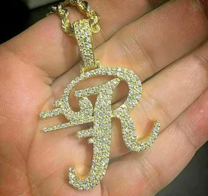 Colgante de Moissanita con Corte Brillante Redondo y Letra Inicial Personalizada R, Plata de Ley 925 Chapada en Oro Amarillo, Estilo Hip Hop, para Mujer - Product Image 3