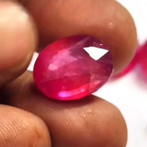 Lote de 20 Rubíes de Vidrio de Bangkok de 10mm a 12mm, Corte Ovalado, 75 Quilates, Venta IROC, Gema Suelta para Joyería - Product Image 2