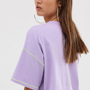 Camiseta Corta Holgada para Mujer con Costuras en Contraste, Estilo Urbano Informal, Logotipo Personalizado, Venta al Por Mayor - Product Image 2