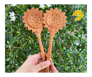 Cuillère-filtre à thé en bois écologique, motif tournesol, faite à la main, pour thé en vrac, cuillère personnalisée en forme de fleur, Vietnam - Product Image 1