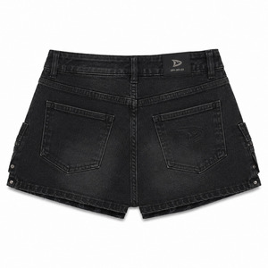 กระโปรงยีนส์ Cyber Cargo Denim Skort สำหรับผู้หญิง รุ่น Y2K สีดำฟอก ทรงมินิสั้นเอวต่ำ พร้อมกระเป๋าซิป และดีไซน์สไตล์สตรีทแวร์ - Product Image 2