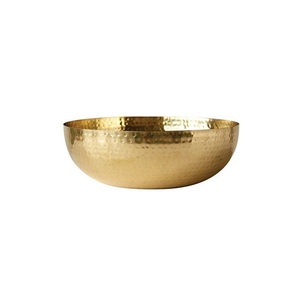 Bol de service en aluminium haut de gamme pour une décoration de table luxueuse, offrant une construction durable et un attrait élégant. - Product Image 2