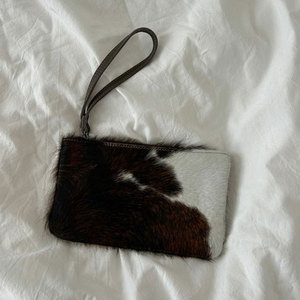 Pochette de soirée en cuir véritable pour femme 2026 OEM avec bandoulière en cuir, style minimaliste, personnalisable - Product Image 1