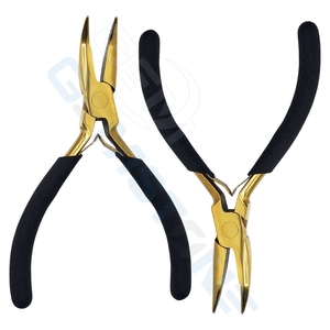 Pince professionnelle en acier inoxydable pour extensions de cheveux, dorée avec poignée noire, pointe incurvée et dents, pour micro-nano-perles, ajustement précis, 5,5 pouces - Product Image 4