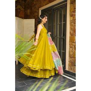 Vestido de Rayón de Diseñador con Falda y Dupatta para Fiestas, Estilo Salwar Kameez - Product Image 6