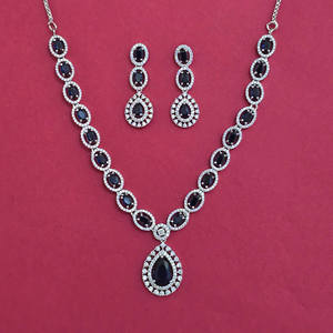 Hermoso Collar Clásico de Diseño con Circonita Cúbica y Baño de Rodio 444099 - Product Image 1