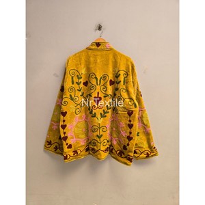 Veste courte en velours jaune brodée de fleurs, style bohème, pour femme, avec doublure intérieure en coton, style Suzani - Product Image 3