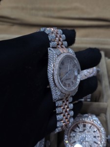 นาฬิกาหรูหราอัตโนมัติประดับเพชร VVS สี D มอยส์ซาไนต์ สายสแตนเลสสตีลขนาด 16 มม. ฟังก์ชั่นแสดงวันที่แบบอนาล็อก สไตล์ฮิปฮอป สำหรับทั้งชายและหญิง - Product Image 2