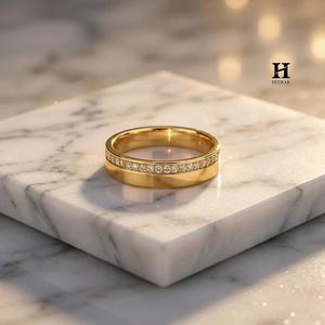 Bague de mariage minimaliste en diamant taille ronde, or blanc 14 carats, sertie pavé, bague d'anniversaire asymétrique pour homme et femme - Product Image 1