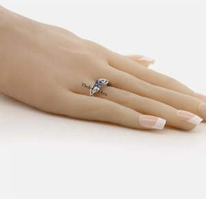 Anillo de Alexandrita, Anillo de Compromiso, Anillo Ovalado de Alexandrita para Mujer, Anillo Vintage con Halo, Joyería Hecha a Mano, Piedra de Nacimiento de Junio para Regalo - Product Image 4
