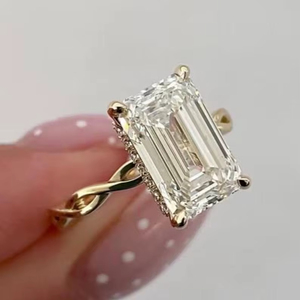 Anillo de Oro Sólido de 14K con Diamante Cultivado en Laboratorio de 3.03 CT, Corte Esmeralda, Banda Trenzada con Halo Oculto para Mujer, Regalo Sorpresa para Enamorados - Product Image 1