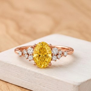 Bague de fiançailles en or massif 10K 14K 18K jaune, avec diamant ovale et diamant de laboratoire rond, certifiée IGI, couleur DEF, clarté VS VVS, vente en gros - Product Image 2