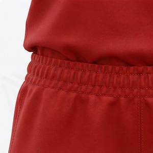 T-shirt sportif à manches courtes pour femme, motif géométrique rouge, col rond, séchage rapide, en polyester tricoté, toutes saisons, coupe classique - Product Image 2