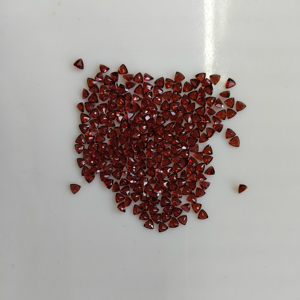 ควอตซ์สโมคกี้สีแดงธรรมชาติ ขนาด 3 มม. ทรงทริลเลียนคัท คุณภาพดีที่สุด ปรับขนาดได้ตามต้องการ พลอยเม็ดเดี่ยวสำหรับทำเครื่องประดับ - Product Image 2
