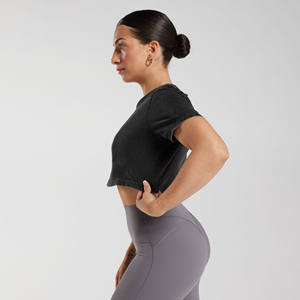 T-shirt court respirant personnalisé pour femme, délavé à l'acide, style vintage, col rond, manches courtes, avec appliqué décoratif personnalisé en GSM - Product Image 3