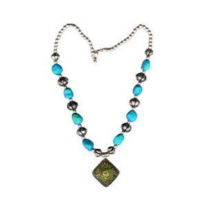 Collar bohemio con piedras de colores – Joyería tribal hecha a mano con cuentas – Collar de joyería bohemia rústica para mujer - Product Image 1