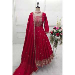 Robes de bal de créateur avec broderie Séquence de travail Pent et Dupatta inclus - Product Image 6