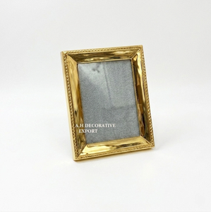 Elegant Brass Finish Hammered Border <b>Picture</b> <b>Frame</b> Premium Rectangular <b>Gold</b> Photo Holder Custom Manufacturer - Product Image 3