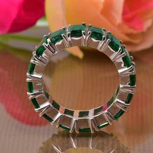 Anillo de Eternidad de Plata de Ley con Esmeralda de Corte Oval y Baguette, Certificado IGI, Piedra de Nacimiento de Mayo, Anillo Apilable para Aniversario de Bodas para Mujer - Product Image 6