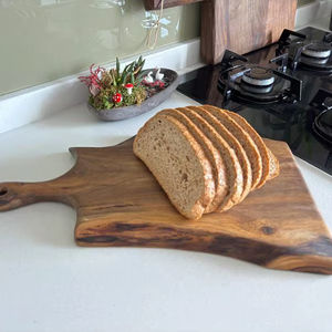 Tabla de cortar de madera artesanal de 1.3 cm de grosor, forma rectangular, apta para lavavajillas, no tóxica y fácil de limpiar, con soporte para cuchillos. - Product Image 1