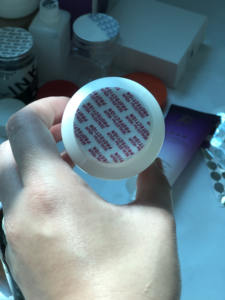 Sellos de Plástico Fáciles de Aplicar para Botellas Farmacéuticas, Sellado Manual, Impresión de Serigrafía, Compatible con OEM/ODM, Hecho en Vietnam - Product Image 5