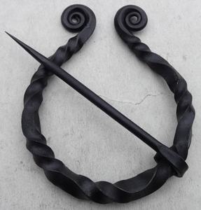 Broche de hierro forjado de estilo Medieval personalizado hecho a mano forjado vikingo Fibula tela trenzada/capa Pin para compromiso de los niños - Product Image 3