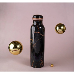 Botella de Agua de Cobre con Tapa y Diseño Minimalista de Mármol Negro, Portátil para Viajes - Product Image 2