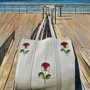 Bolso Tote Acolchado de Lona Sostenible con Cierre de Cremallera - Bolso de Hombro Bohemio con Bordado Floral y Estampado a Mano para Playa y Viajes para Mujer - Product Image 1