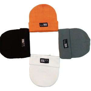 หมวกบีนนี่ไหมพรมคอตตอน 100% สำหรับฤดูหนาว พิมพ์ลายโลโก้ตามสั่ง สำหรับผู้ชายและผู้หญิง ลายวาดมือและพิมพ์นูนดิจิทัล - Product Image 2