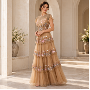 Robe à volants ornée de fleurs |   Robe de soirée longue à col rond et manches courtes, coupe trapèze, avec superposition transparente, pour mariage ou soirée - Product Image 2