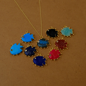Colgante de labradorita con forma de pez tallado, ojo de circonita verde, collar chapado en oro sobre latón, idea de regalo de joyería unisex para amantes de los animales - Product Image 6