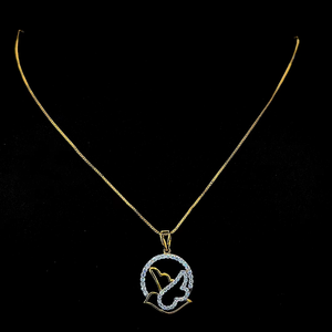 Collar con Colgante de Círculo de Pájaro con Diamantes Chapado en Oro Amarillo de 9K de Alta Calidad para Mujer, Ideal para Compromiso, Boda o Fiesta - Product Image 1