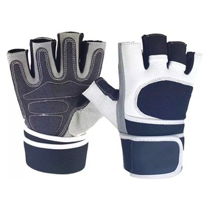 Gants de musculation respirants en maille demi-doigts, protection UV, antidérapants, avec logo personnalisé, légers, pour l'extérieur, la gym et l'entraînement - Product Image 4