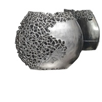 Vente en gros de vases à fleurs en aluminium pour table Vases à fleurs décoratifs argentés pour la décoration intérieure Vases élégants au design moderne