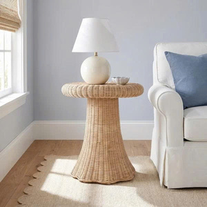 Le compagnon idéal pour des moments douillets : apportez chaleur et charme à votre maison. Sublimez votre espace avec notre table en rotin naturel. - Product Image 2