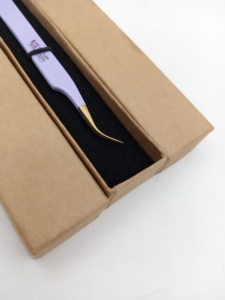 Pince à épiler en acier inoxydable de haute qualité, nouvelle, incurvée, avec revêtement en poudre violette et pointe dorée, pour extensions de cils, logo personnalisé, instrument de beauté - Product Image 5