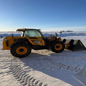 Chariot télescopique puissant JCB 541-70 avec commandes hydrauliques fluides pour des opérations de manutention rapide des matériaux - Product Image 5