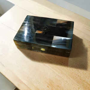 Caja decorativa hecha a mano con acabado premium de cuerno de búfalo y buey al mejor precio. - Product Image 3