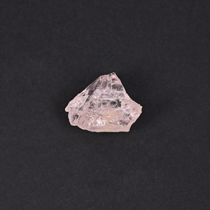 โรสควอตซ์ธรรมชาติ 18.5 กะรัต 18x17 มม. รูปทรงไม่สม่ำเสมอ พลอยเม็ดเดี่ยว - Product Image 3