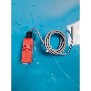 เซ็นเซอร์ความแม่นยำสูง UE รุ่น EPV48W-24 มือสอง สภาพเดิม อะไหล่อุปกรณ์เซมิคอนดักเตอร์รุ่นเก่า - Product Image 1