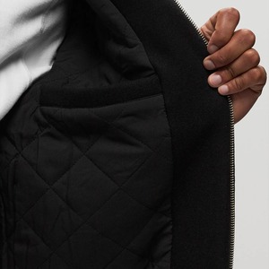 Vestes universitaires violettes personnalisées en gros pour hommes, col montant avec broderie et écussons chenille style baseball - Product Image 4