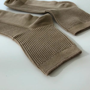 Calzini da Donna in Cotone a Costine, Tinta Unita, Traspiranti, per Uso Quotidiano, Casual, Primaverili, Vendita all'Ingrosso - Product Image 4