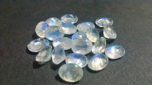 Pierre précieuse ovale en pierre de lune arc-en-ciel, taille facetée, couleur naturelle bleu éclatant, qualité supérieure, ovale facetté, certificat IGI, vente en gros - Product Image 6